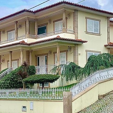 Luxury Guest House Pacos de Ferreira Eksteriør billede