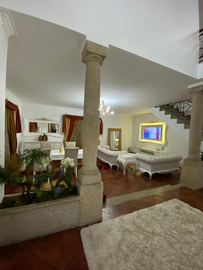 Luxury Guest House Pacos de Ferreira Eksteriør billede