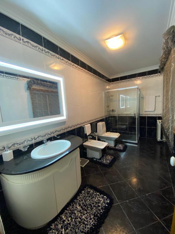 Luxury Guest House Pacos de Ferreira Eksteriør billede