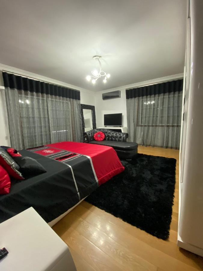 Luxury Guest House Pacos de Ferreira Eksteriør billede