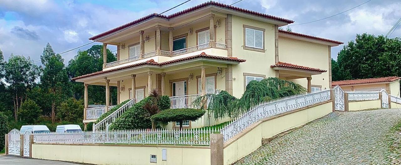 Luxury Guest House Pacos de Ferreira Eksteriør billede